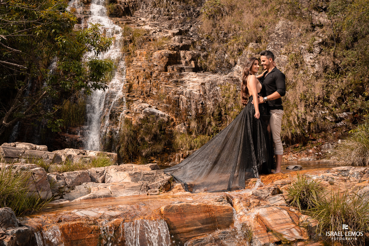 Fotografo de capitólio Israel Lemos faz um ensaio lindo na lagoa azul em capitolio
