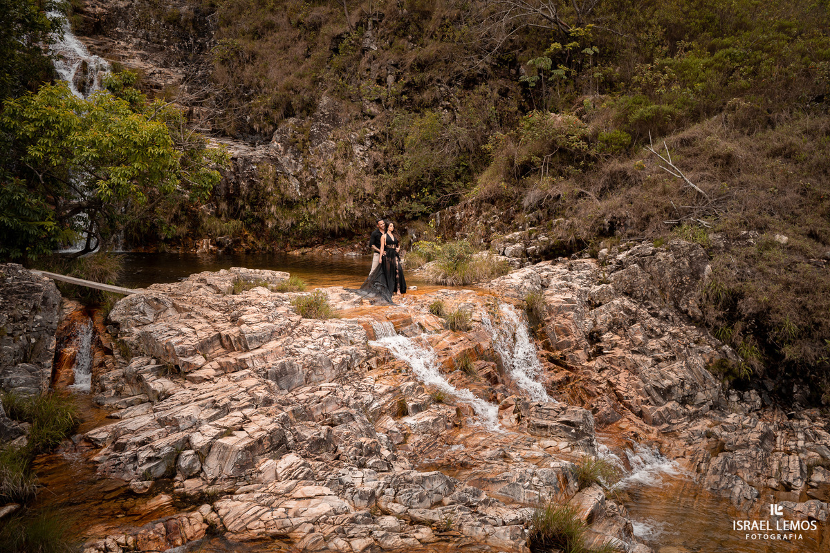 Fotografo de capitólio Israel Lemos faz um ensaio lindo na lagoa azul em capitolio