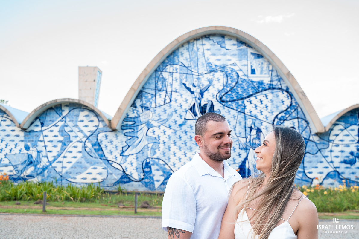 Fotografia de ensaio no estadio mineiro como. de atleticanos apaixonados por atlético mineiro fizemos fotosna esplanada no mineirao logo fomos Pampulha.   