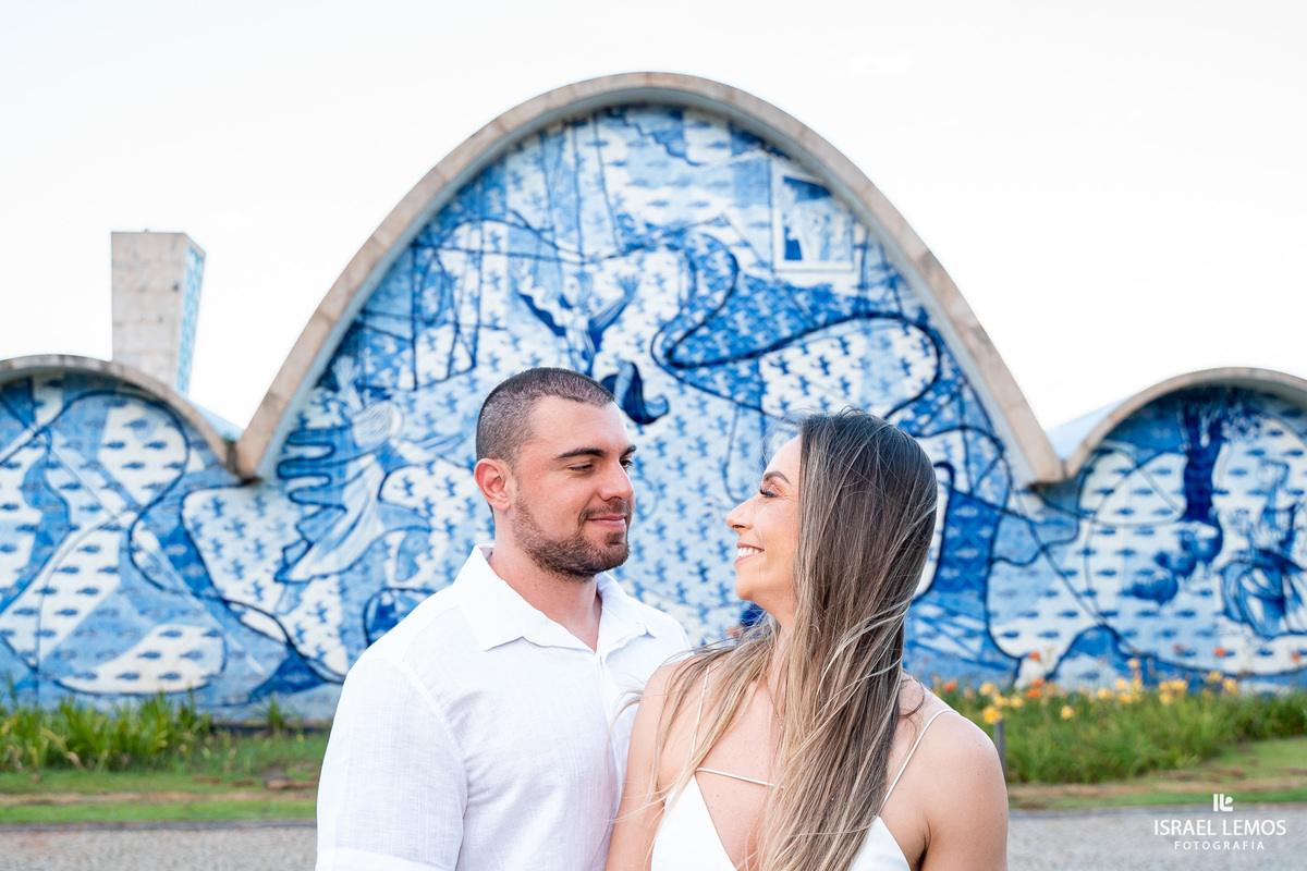 Fotografia de ensaio no estadio mineiro como. de atleticanos apaixonados por atlético mineiro fizemos fotosna esplanada no mineirao logo fomos Pampulha.   
