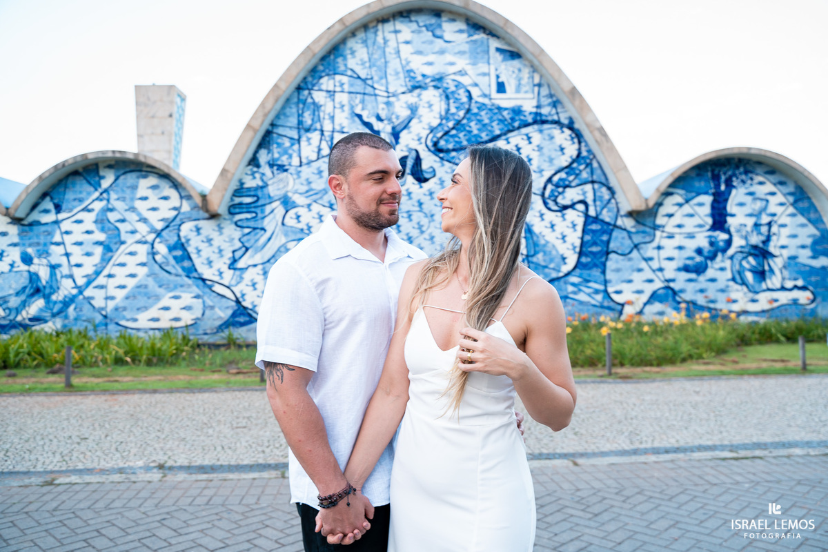 Fotografia de ensaio no estadio mineiro como. de atleticanos apaixonados por atlético mineiro fizemos fotosna esplanada no mineirao logo fomos Pampulha.   