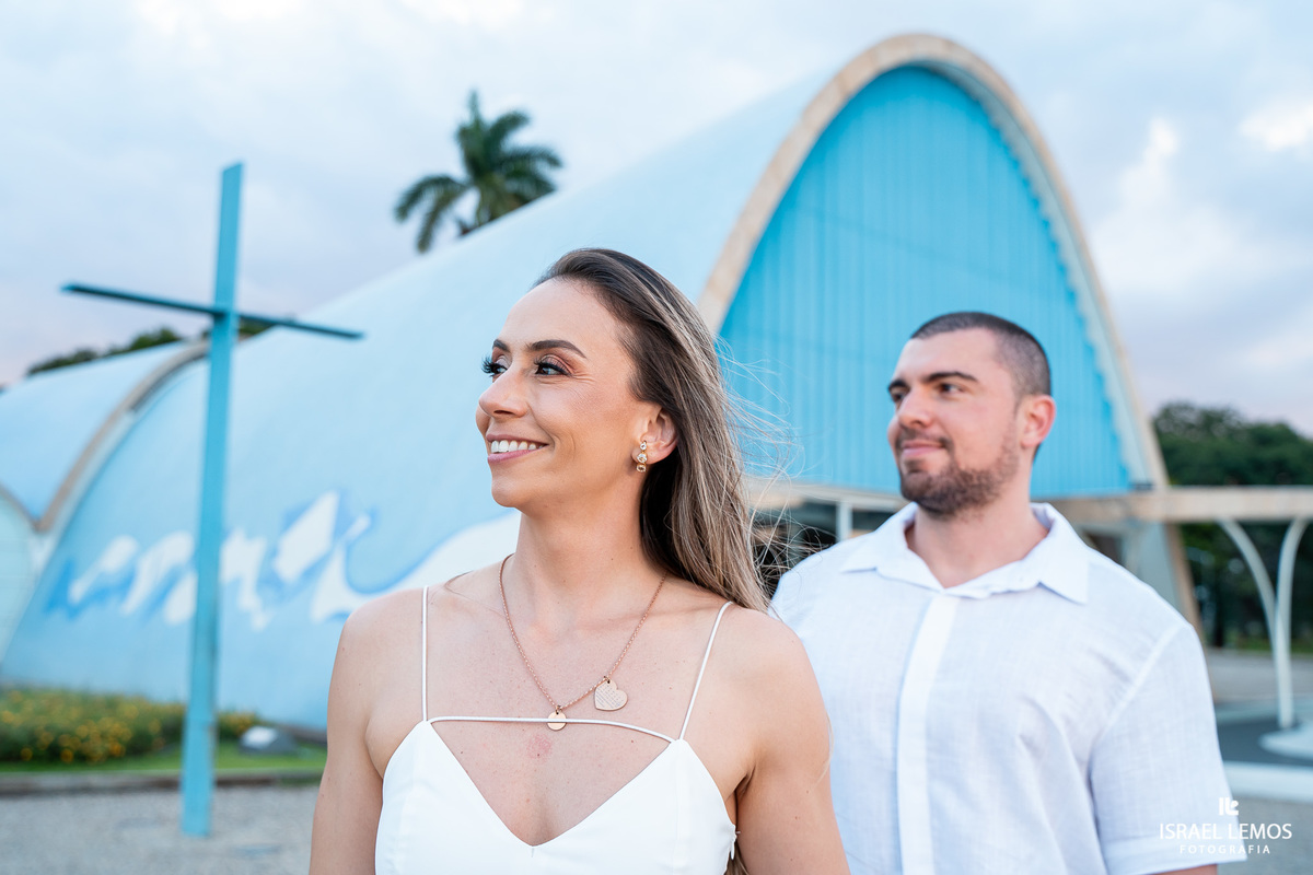 Fotografia de ensaio no estadio mineiro como. de atleticanos apaixonados por atlético mineiro fizemos fotosna esplanada no mineirao logo fomos Pampulha.   