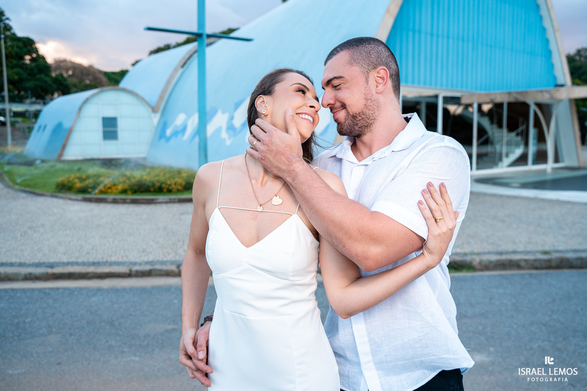 Fotografia de ensaio no estadio mineiro como. de atleticanos apaixonados por atlético mineiro fizemos fotosna esplanada no mineirao logo fomos Pampulha.   
