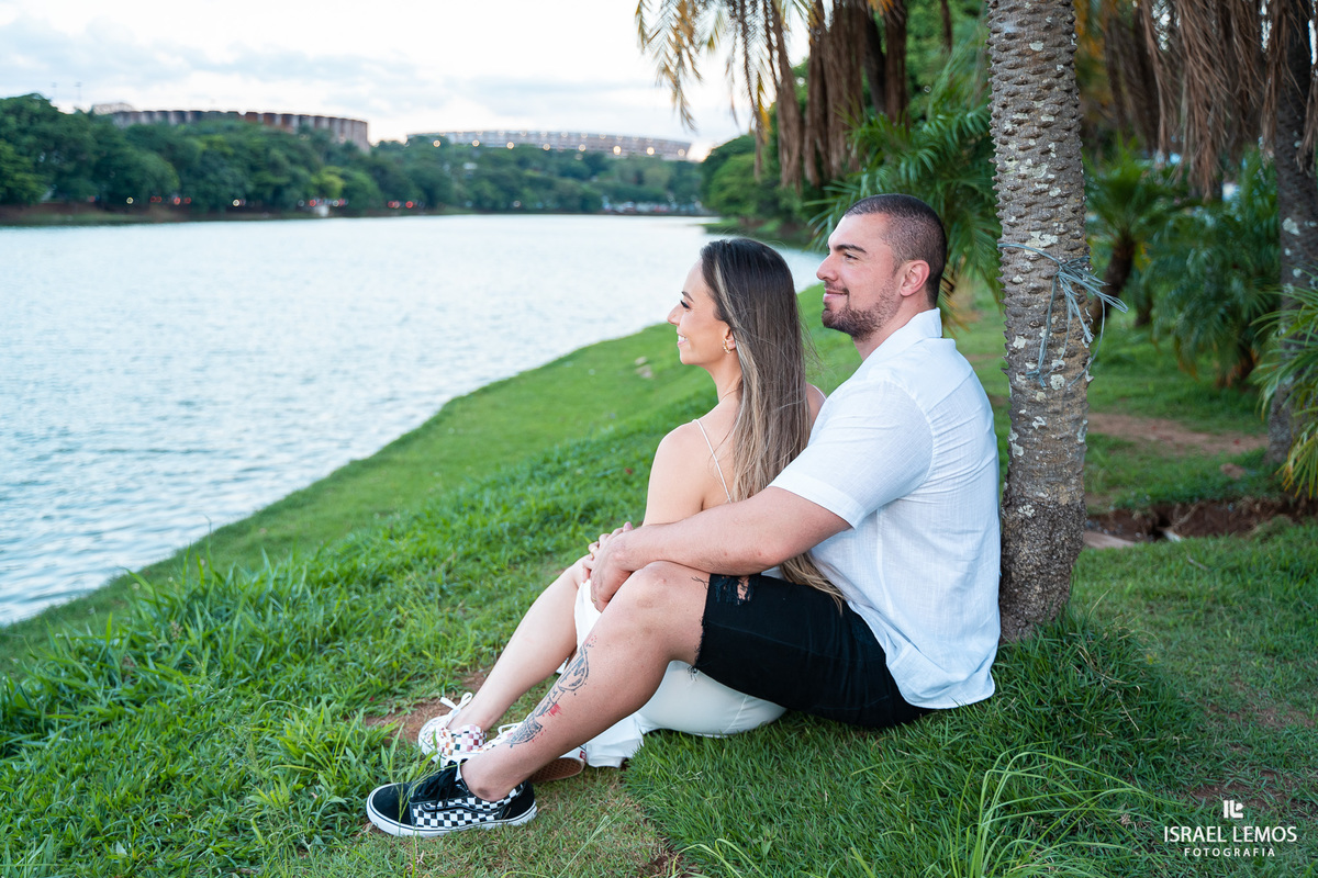 Fotografia de ensaio no estadio mineiro como. de atleticanos apaixonados por atlético mineiro fizemos fotosna esplanada no mineirao logo fomos Pampulha.   