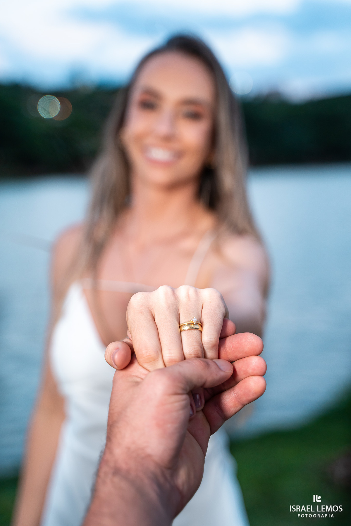 Fotografia de ensaio no estadio mineiro como. de atleticanos apaixonados por atlético mineiro fizemos fotosna esplanada no mineirao logo fomos Pampulha.   