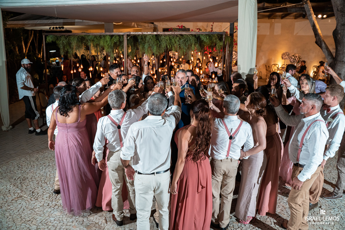 recepção de casamento festa  no espaco villa Conceicao na cidade de Pitangui MG fotos pelo fotografo Israel Lemos fotografo cidade pitangui