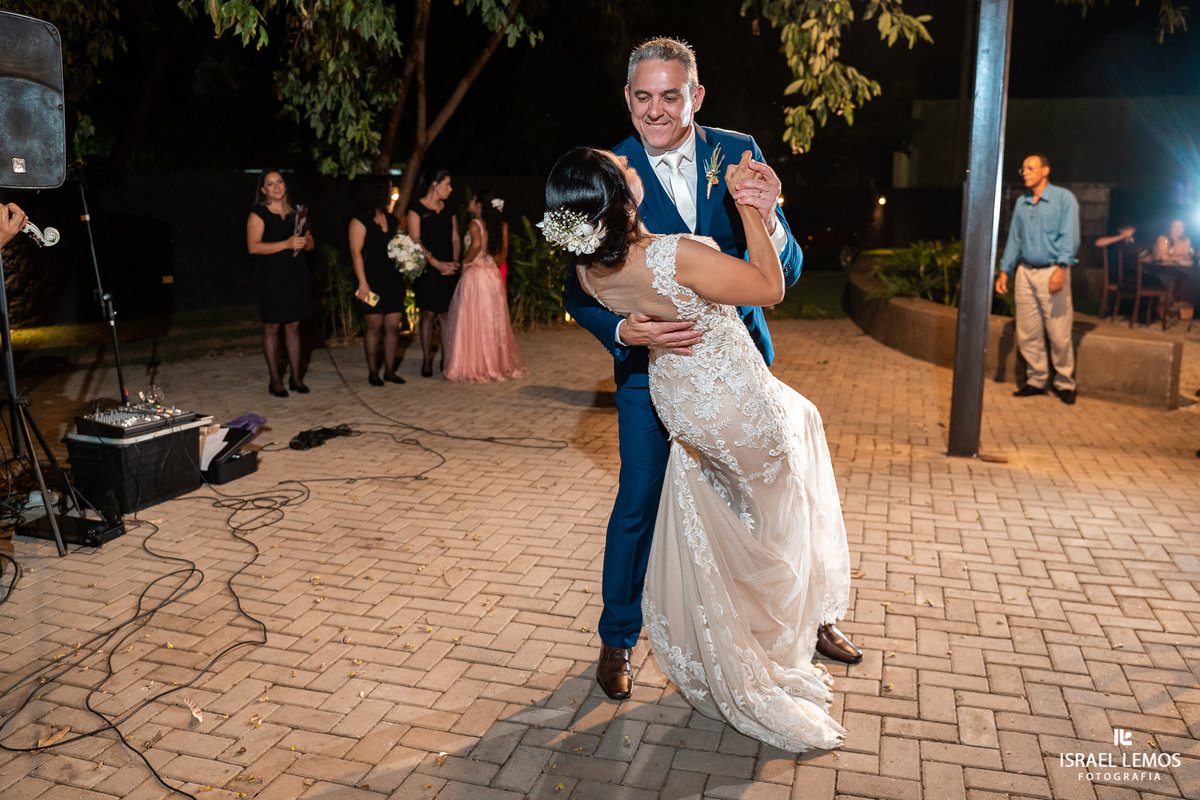 recepção de casamento festa  no espaco villa Conceicao na cidade de Pitangui MG fotos pelo fotografo Israel Lemorecepção de casamento festa  no espaco villa Conceicao na cidade de Pitangui MG fotos pelo fotografo Israel Lemos fos fotografo cidade pitangui