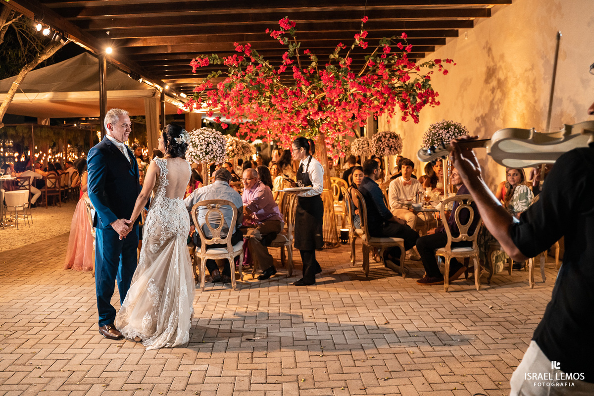 recepção de casamento festa  no espaco villa Conceicao na cidade de Pitangui MG fotos pelo fotografo Israel Lemos fotografo cidade pitangui
