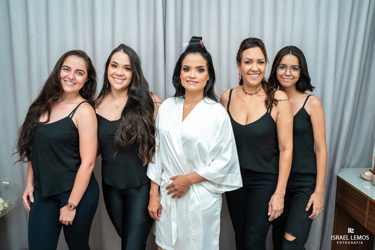 equipe de maquiagem em para de minas