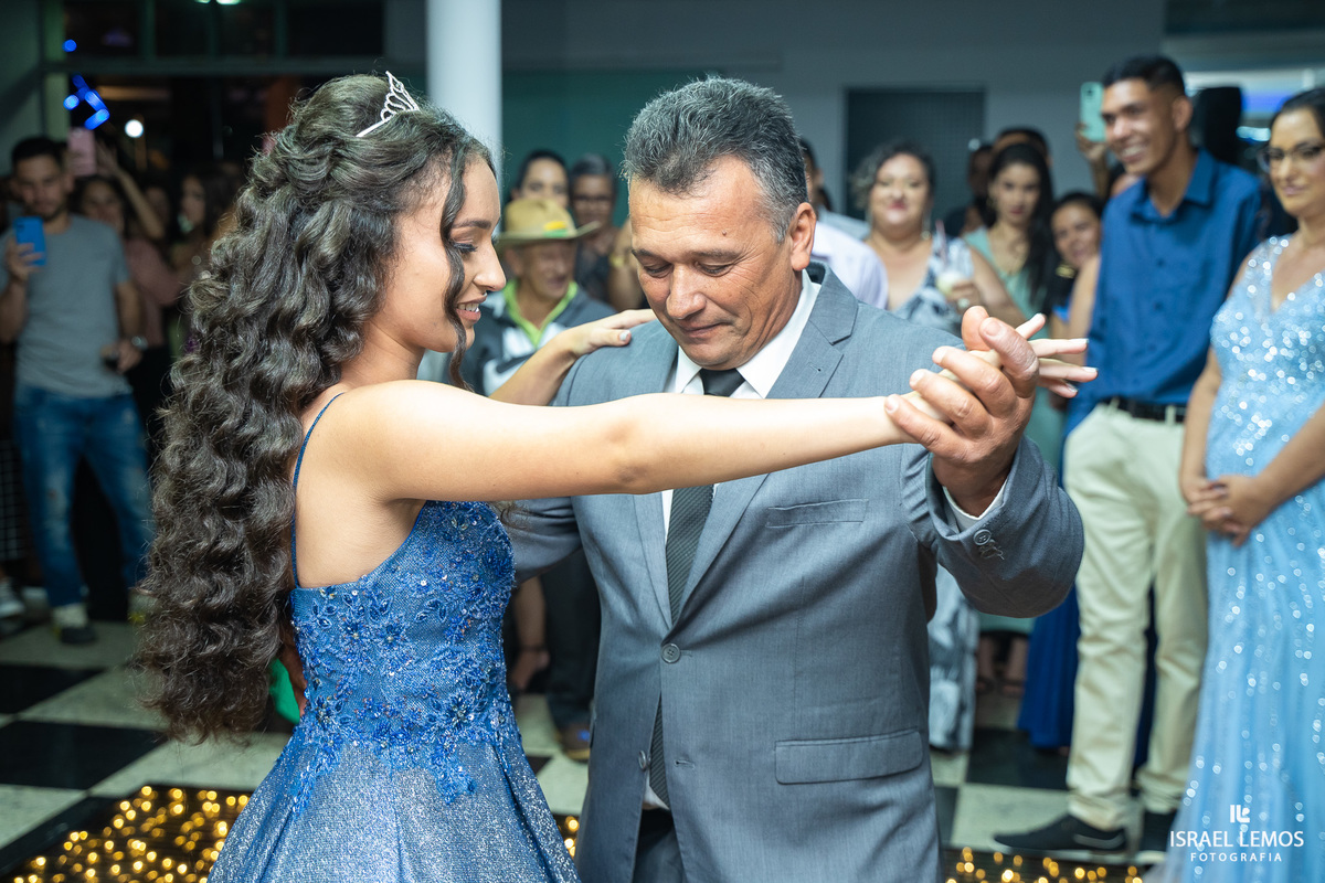 Fotografo faz lindas fotos de debutante na cidade metropolitana de bh