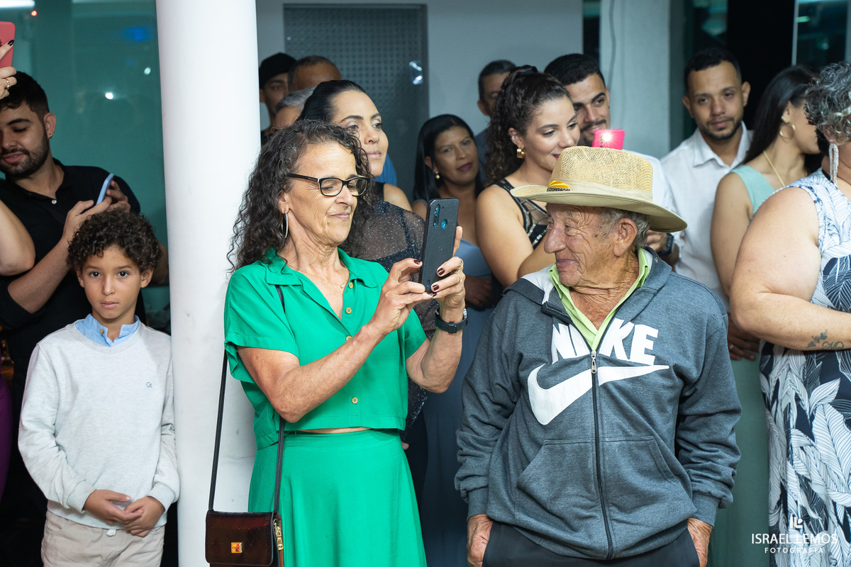 Fotografo faz lindas fotos de debutante na cidade metropolitana de bh