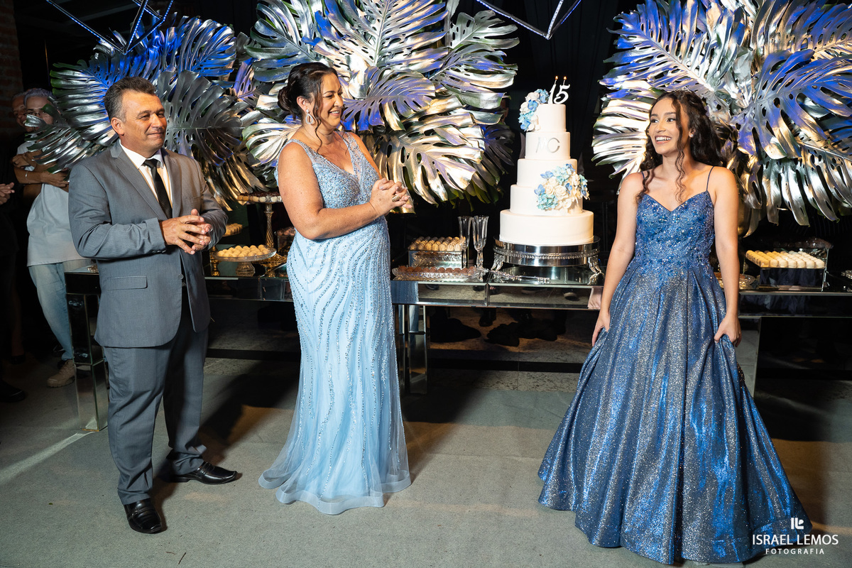 Fotografo faz lindas fotos de debutante na cidade metropolitana de bh