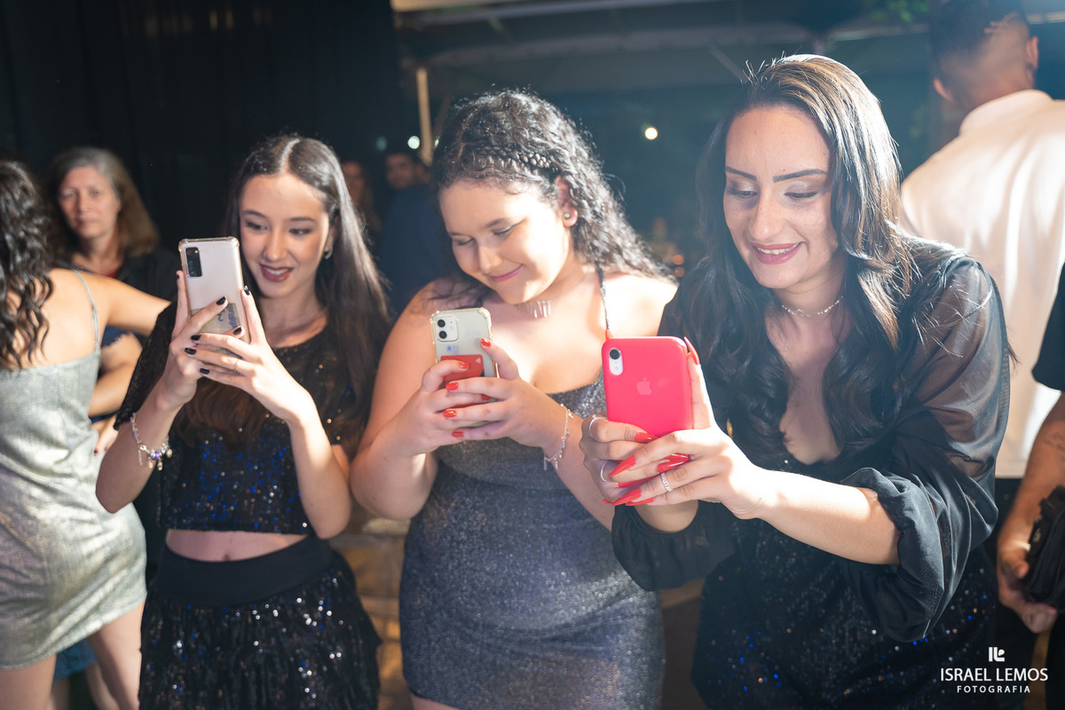 Fotografo faz lindas fotos de debutante na cidade metropolitana de bh