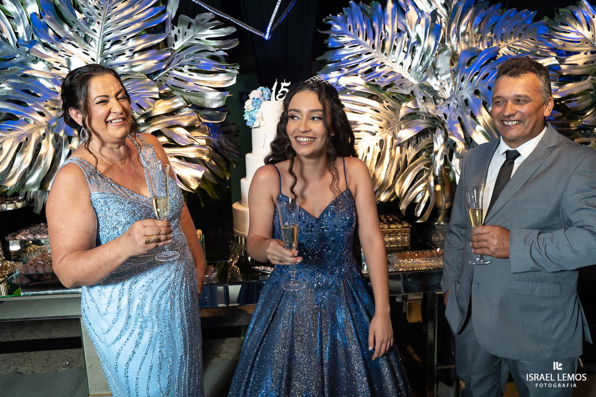 Fotografo faz lindas fotos de debutante na cidade metropolitana de bh