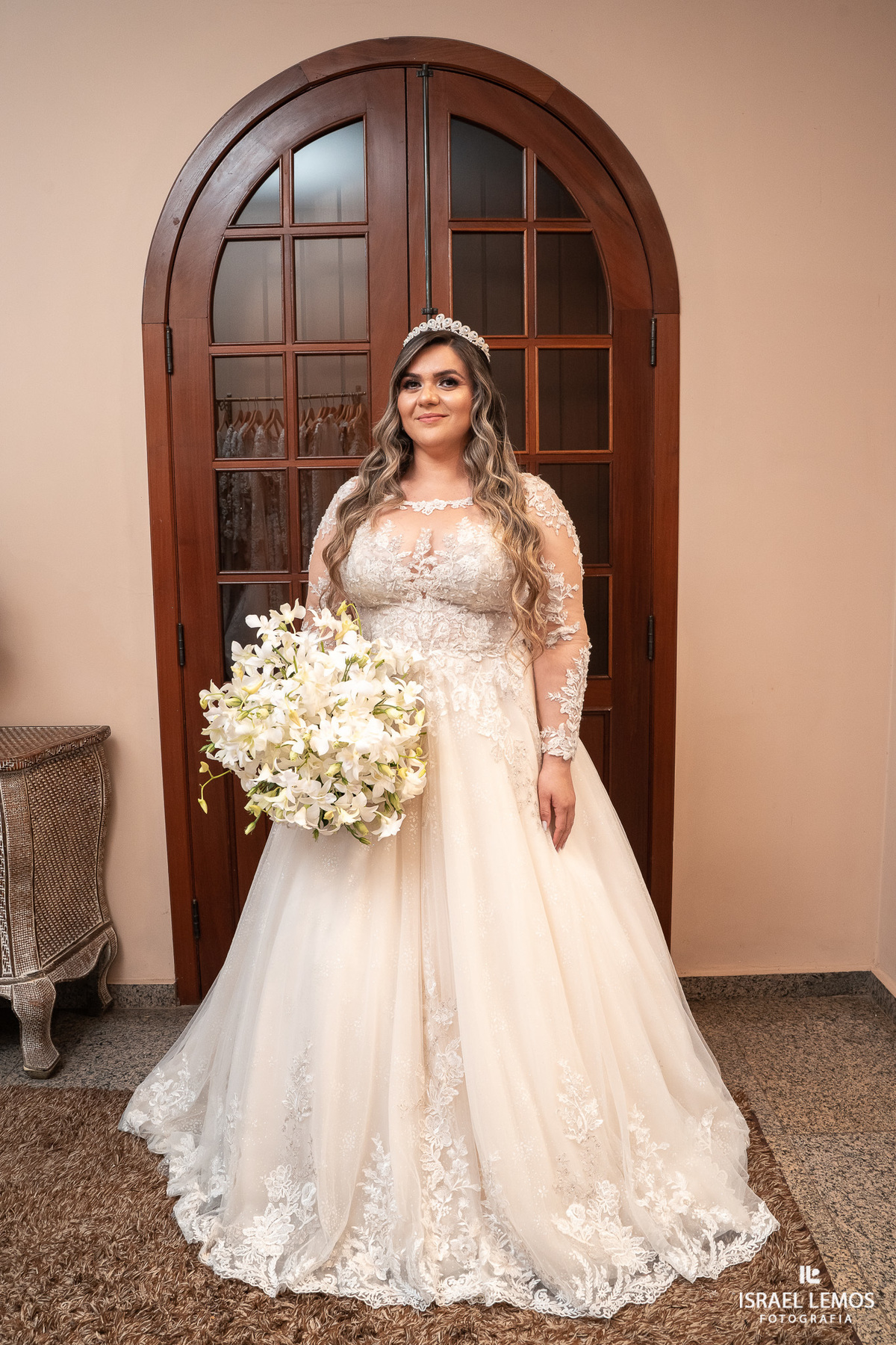 Onde arrumar cabelo e maquiagem e noiva em para de minas com fotos lindas do fotografo de para de minas Israel Lemos 