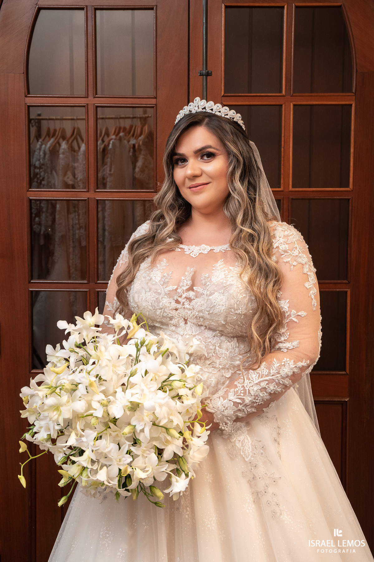 Onde arrumar cabelo e maquiagem e noiva em para de minas com fotos lindas do fotografo de para de minas Israel Lemos 