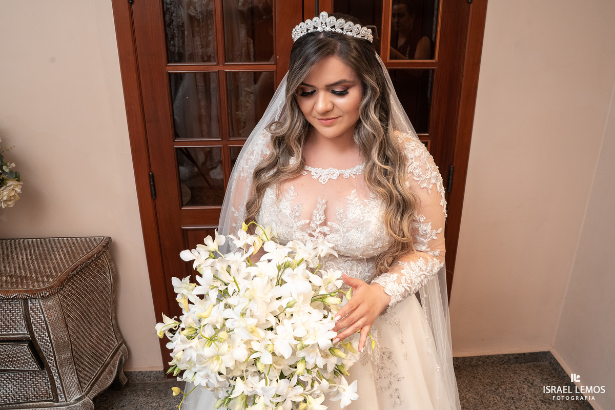 Onde arrumar cabelo e maquiagem e noiva em para de minas com fotos lindas do fotografo de para de minas Israel Lemos 