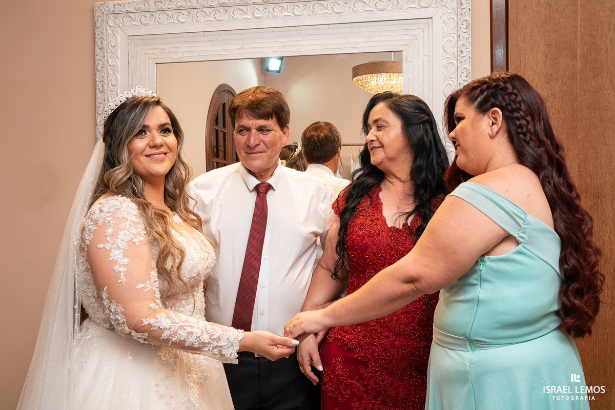 Onde arrumar cabelo e maquiagem e noiva em para de minas com fotos lindas do fotografo de para de minas Israel Lemos 