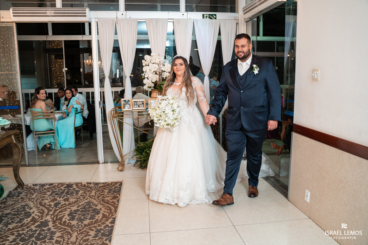 recepção do casamento em para de Minas na Dila festa fica na rua presidente Vargas fotos pelo fotografo israel lemos