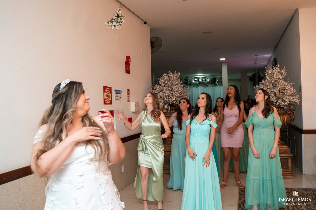 recepção do casamento em para de Minas na Dila festa fica na rua presidente Vargas fotos pelo fotografo israel lemos