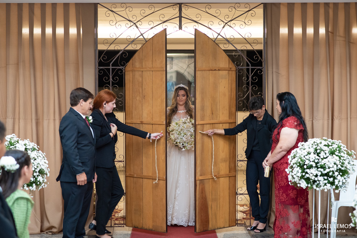 entrada da noiva em para de minas