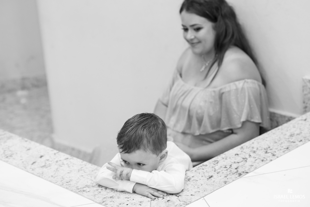 pajem faz festa em casamento