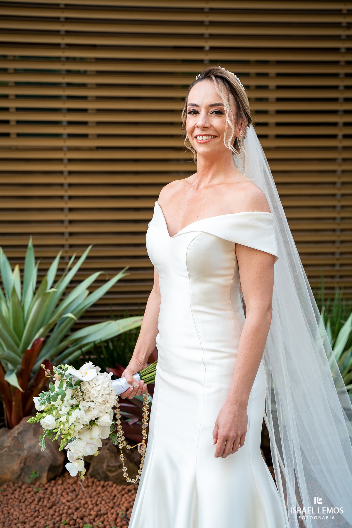 Noiva se arruma no Bh Shoping e faz lindas fotos