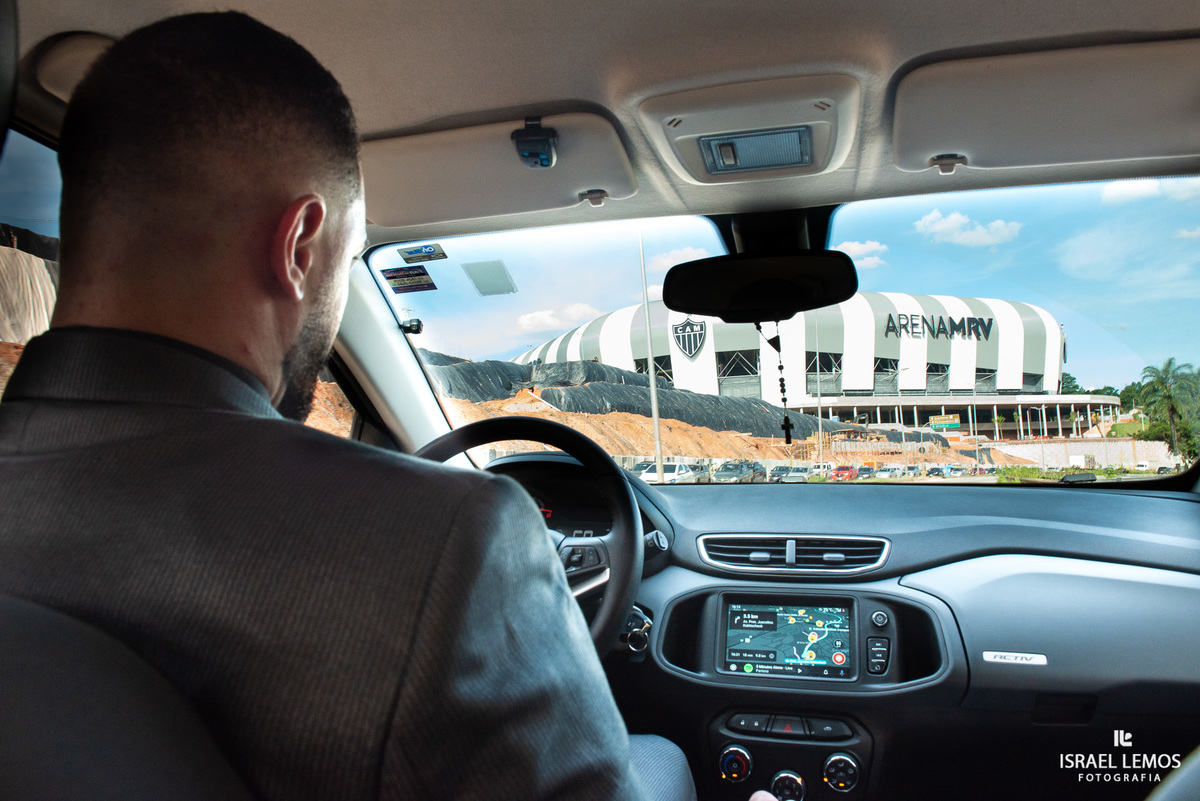 Noivo passa na arena mrv cidade do galo para ir ao seu casamento 