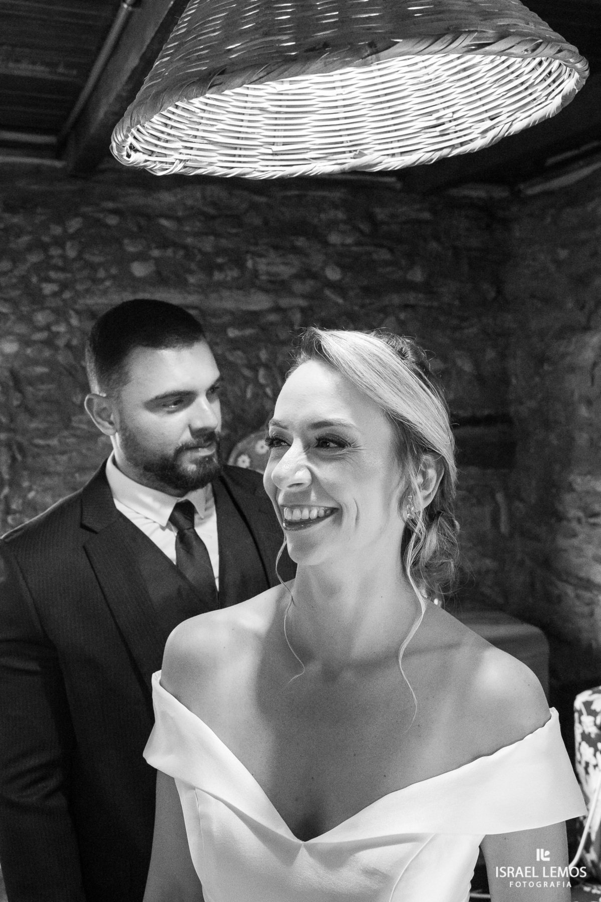 Ensaio fotografico de casal na cidade de lavras novas Ouro Preto com fotos perfeitas do fotografo Israel Lemos fotografia