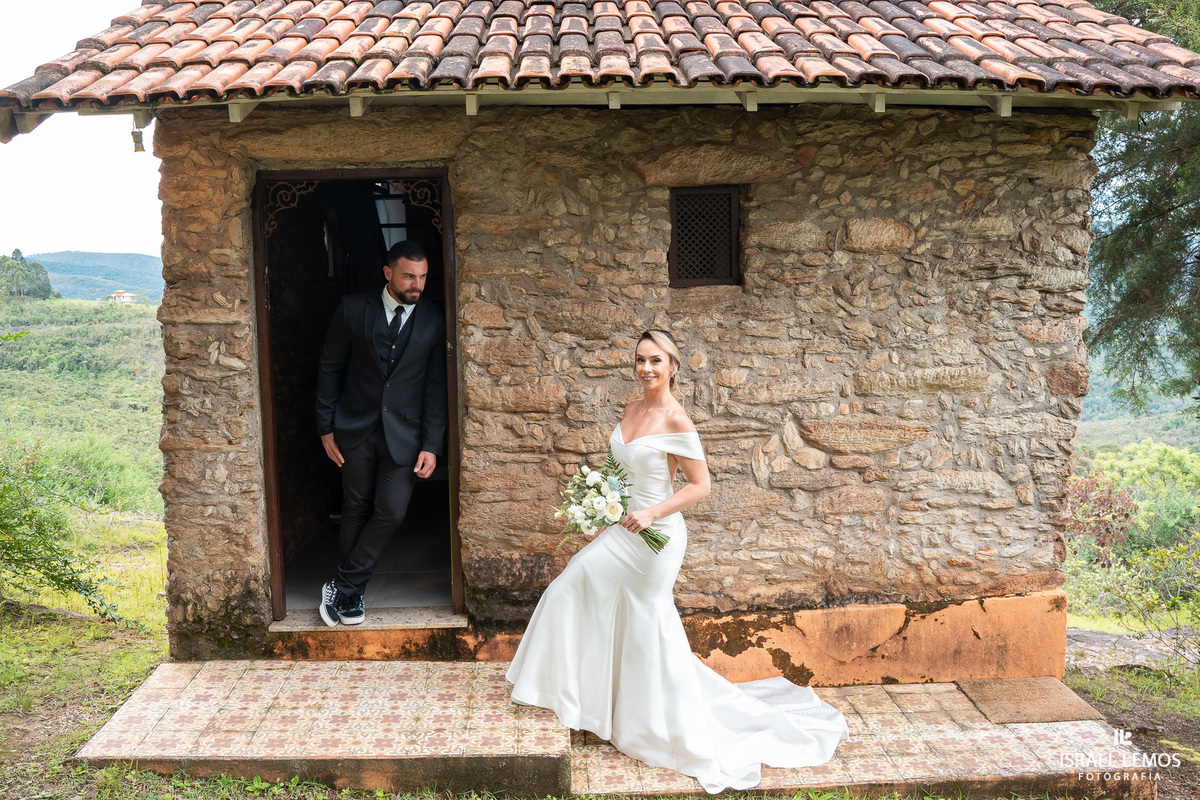 Ensaio fotografico de casal na cidade de lavras novas Ouro Preto com fotos perfeitas do fotografo Israel Lemos fotografia