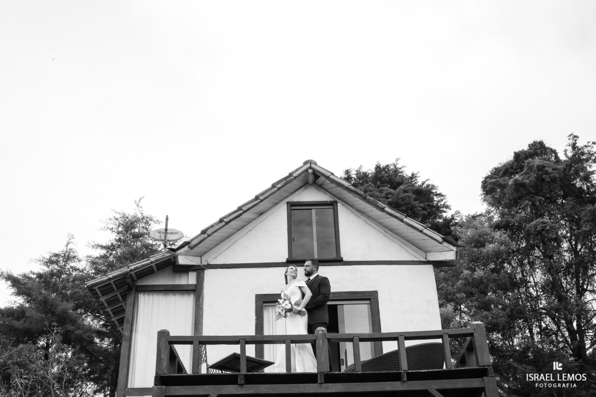 Ensaio fotografico de casal na cidade de lavras novas Ouro Preto com fotos perfeitas do fotografo Israel Lemos fotografia