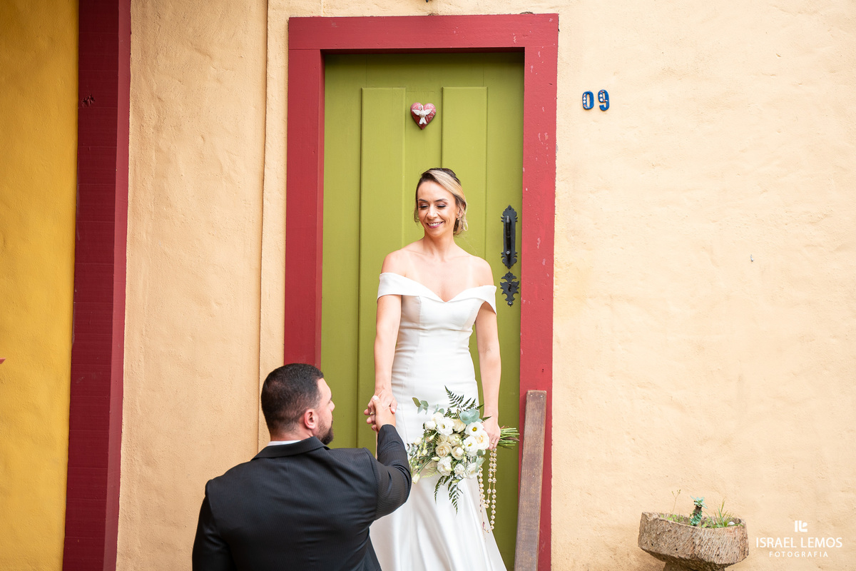 Ensaio fotografico de casal na cidade de lavras novas Ouro Preto com fotos perfeitas do fotografo Israel Lemos fotografia