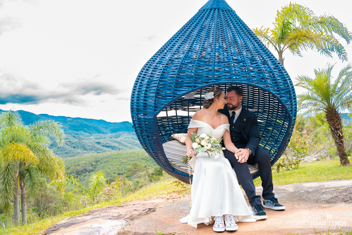 Ensaio fotografico de casal na cidade de lavras novas Ouro Preto com fotos perfeitas do fotografo Israel Lemos fotografia