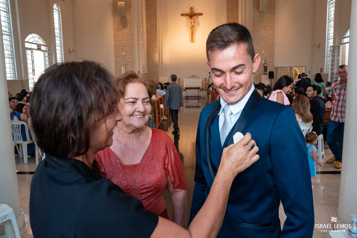 Fotografo de casamento em para de minas Israel Lemos fotografia fz lindo casamento na igreja de sao Pedro para de minas