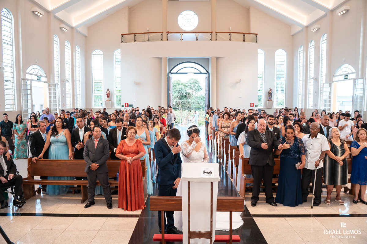 Fotografo de casamento em para de minas Israel Lemos fotografia fz lindo casamento na igreja de sao Pedro para de minas