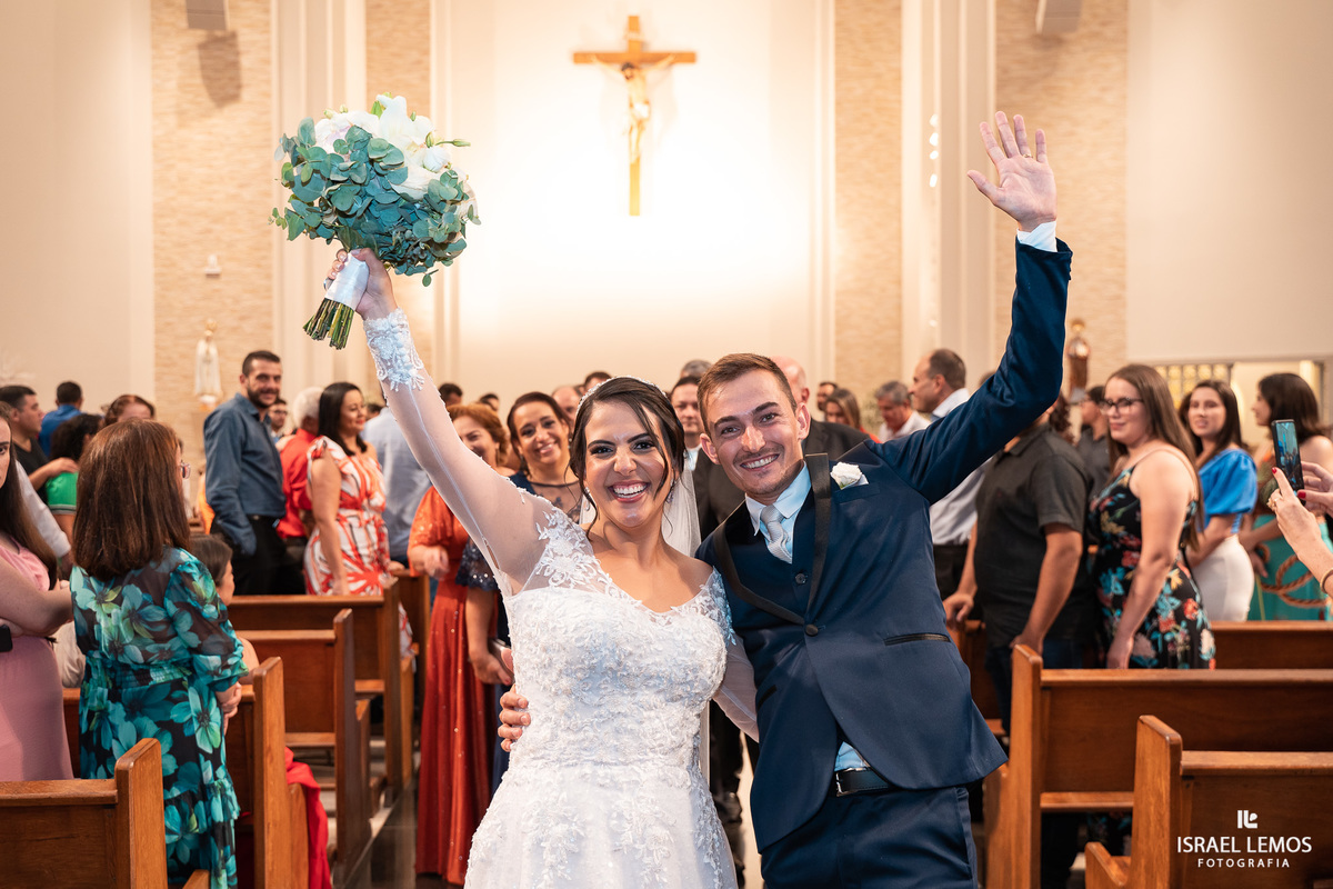 Fotografo de casamento em para de minas Israel Lemos fotografia fz lindo casamento na igreja de sao Pedro para de minas