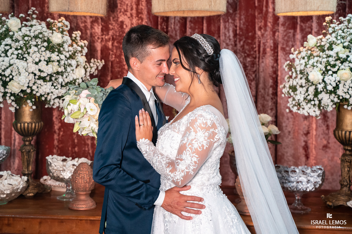 Fotografo de casamento em para de minas Israel Lemos fotografia fz lindo casamento na igreja de sao Pedro para de minas