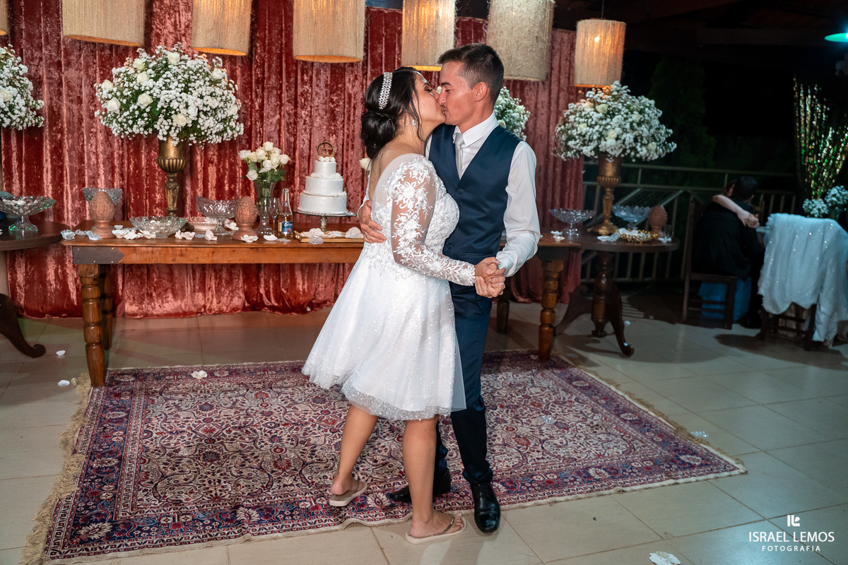 recepção casamento Fotografo de casamento em para de minas Israel Lemos fotografia fz lindo casamento na igreja de sao Pedro para de minas