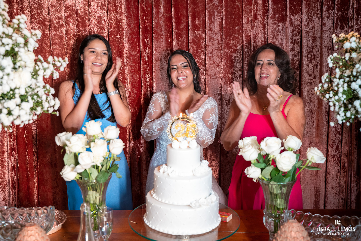 recepção casamento Fotografo de casamento em para de minas Israel Lemos fotografia fz lindo casamento na igreja de sao Pedro para de minas
