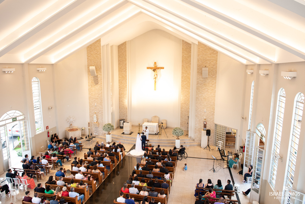 Fotografo de casamento em para de minas Israel Lemos fotografia fz lindo casamento na igreja de sao Pedro para de minas