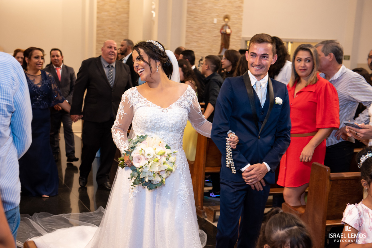 recepção casamento Fotografo de casamento em para de minas Israel Lemos fotografia fz lindo casamento na igreja de sao Pedro para de minas