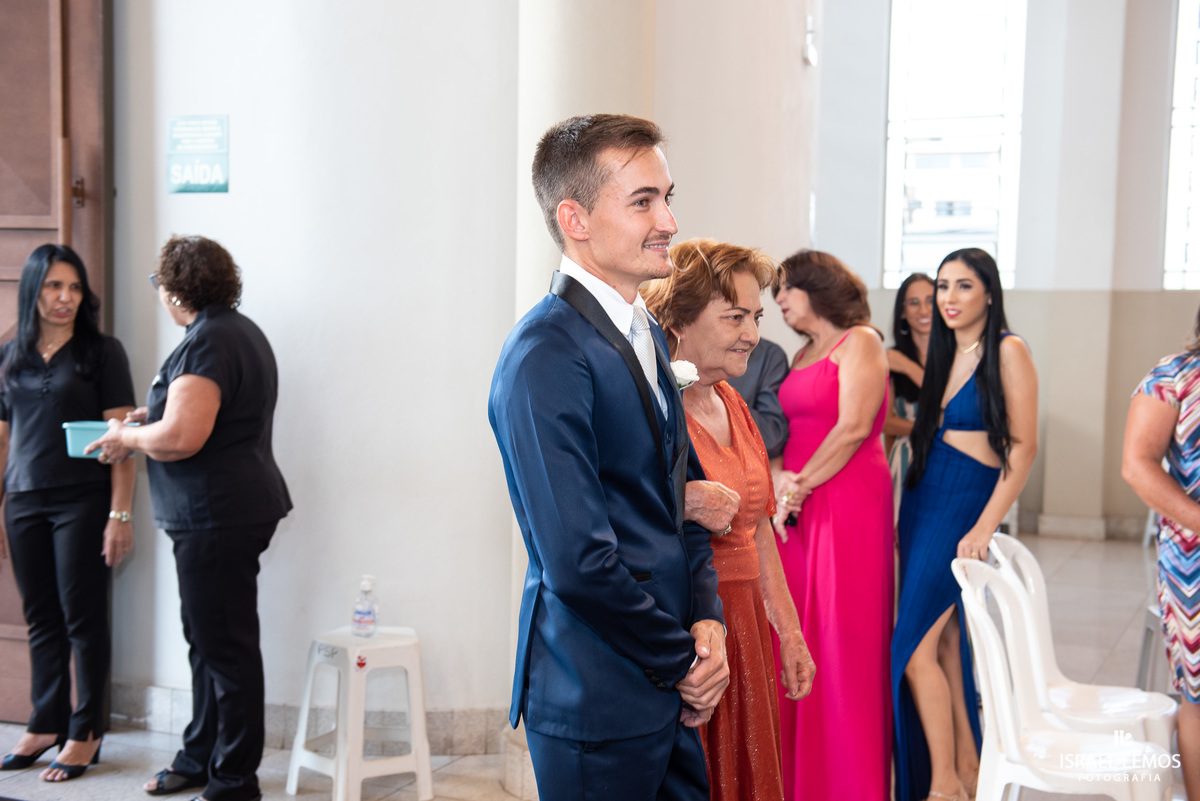 Fotografo de casamento em para de minas Israel Lemos fotografia fz lindo casamento na igreja de sao Pedro para de minas