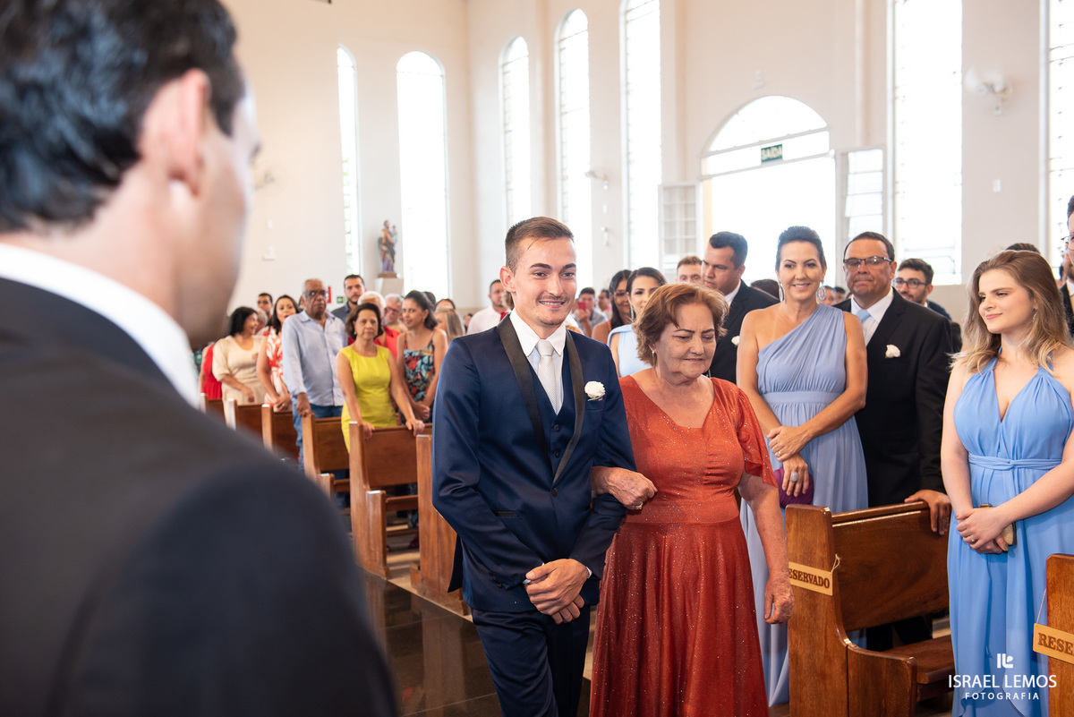Fotografo de casamento em para de minas Israel Lemos fotografia fz lindo casamento na igreja de sao Pedro para de minas