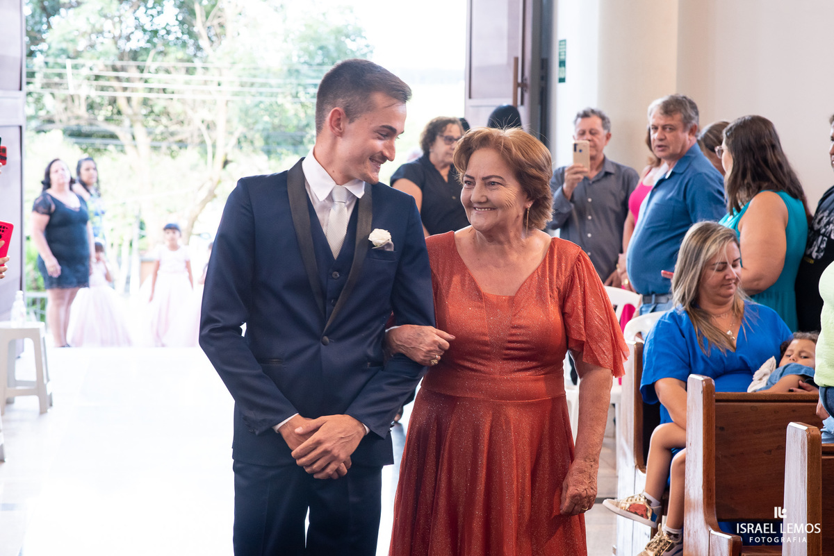 Fotografo de casamento em para de minas Israel Lemos fotografia fz lindo casamento na igreja de sao Pedro para de minas