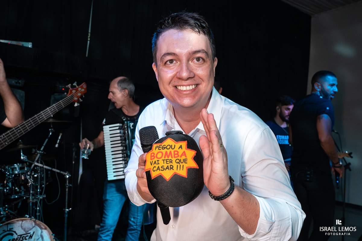 quem vai pegar a bomba vai casar