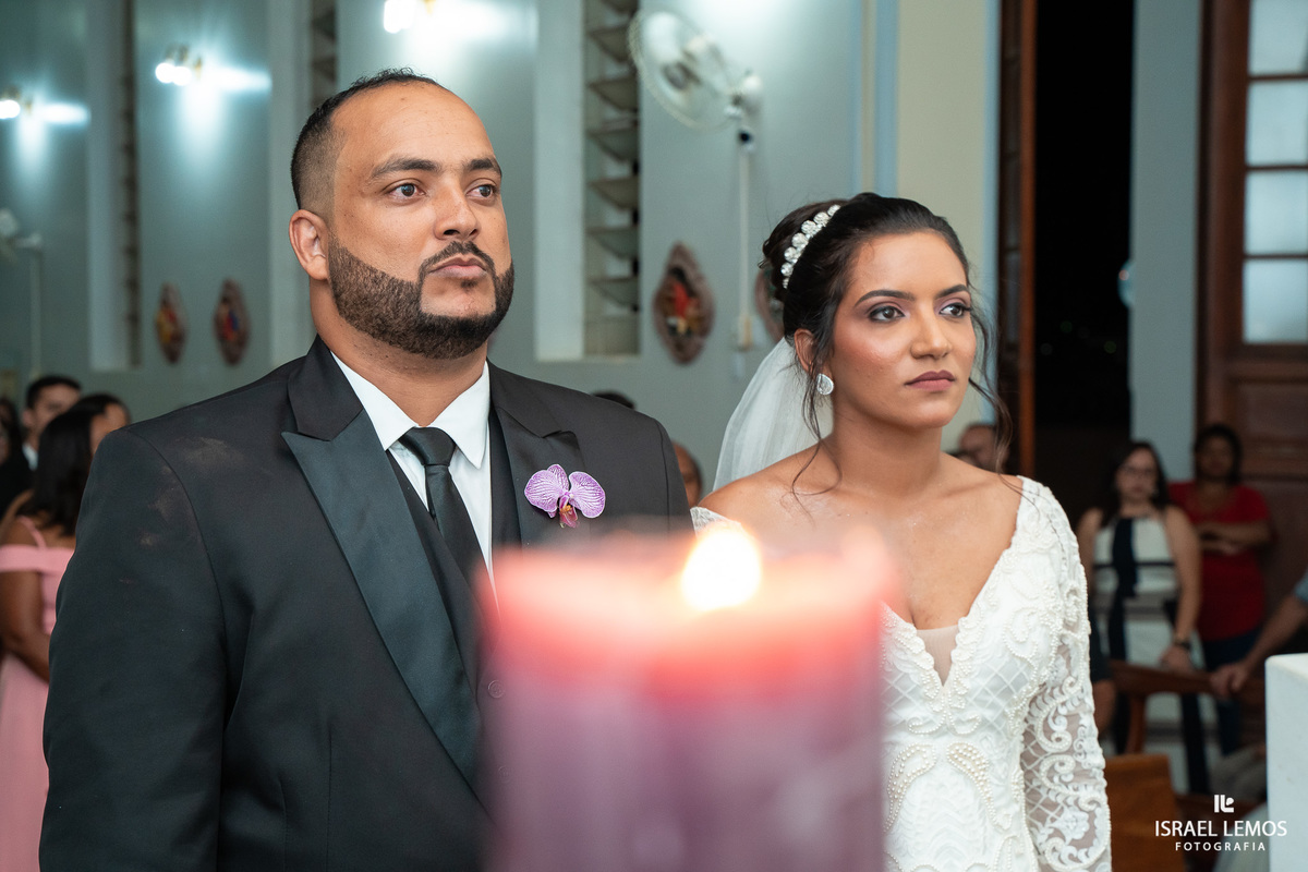 Fotografo de casamento faz fotos lindas na igreja N. S. das graças  em Para de Minas Israel Lemos fotografo