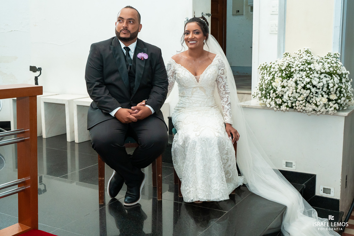 Fotografo de casamento faz fotos lindas na igreja N. S. das graças  em Para de Minas Israel Lemos fotografo