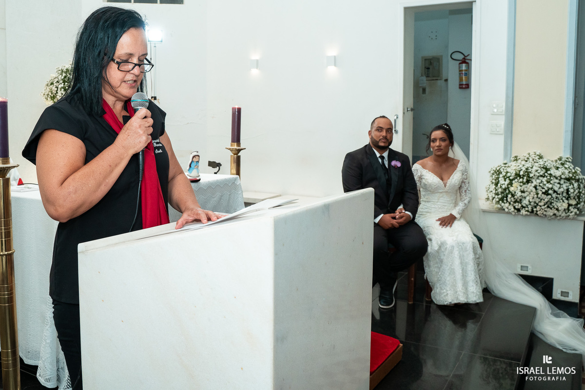 Fotografo de casamento faz fotos lindas na igreja N. S. das graças  em Para de Minas Israel Lemos fotografo