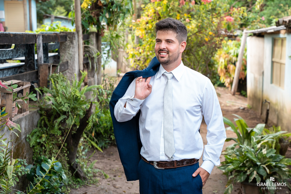 Making of noivo vitor na cidade de Inhaúma Mg fotografo Israel Lemos cachoeira da prata