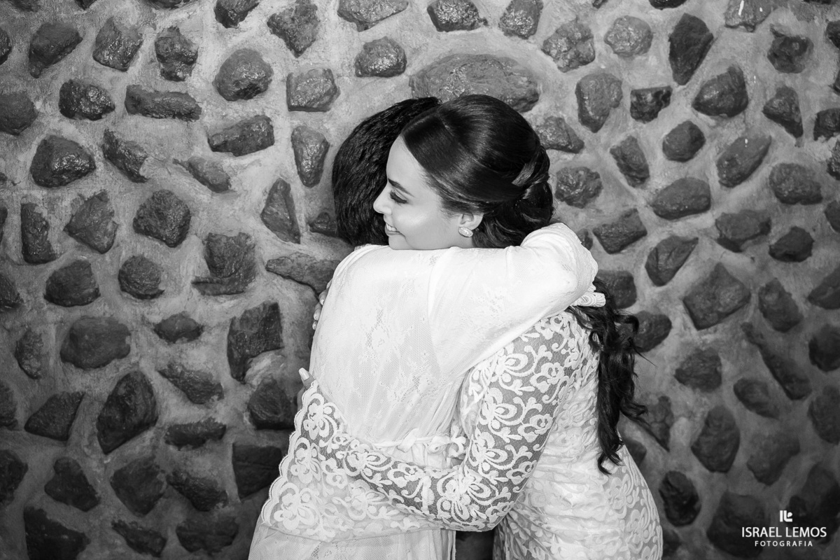 Making of noiva Ludmyla veterinária  na cidade de Inhaúma Mg fotografo Israel Lemos cachoeira da prata